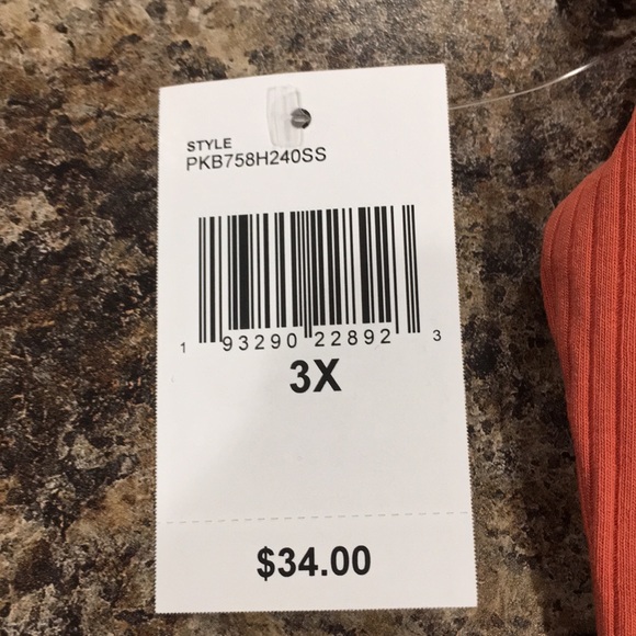 Nice New With Tags “Almost Famous” Ribbed Shirts - Picture 6 of 8